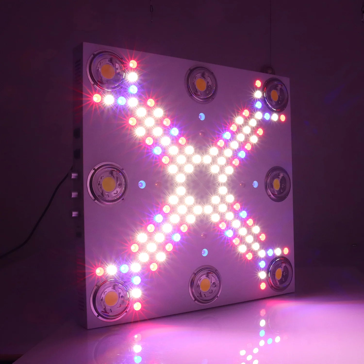 OPTICS 8+ LED栽培ライト OPTICS 8+ LED栽培ライト